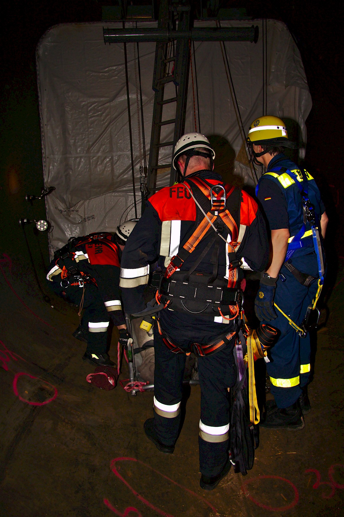 Gemeinschaftsübung von THW Lohr und Feuerwehr am Oberbecken