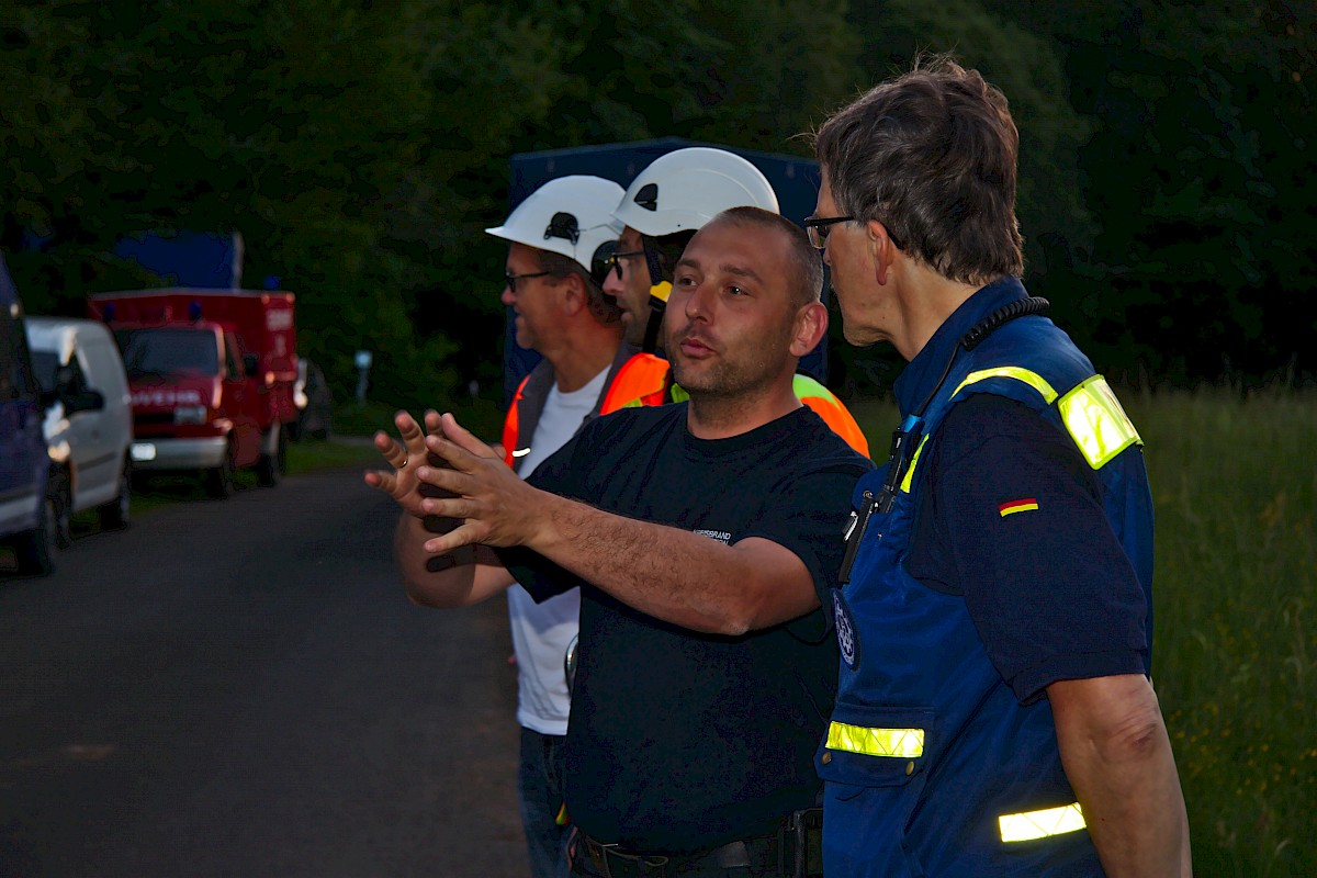 Gemeinschaftsübung von THW Lohr und Feuerwehr am Oberbecken