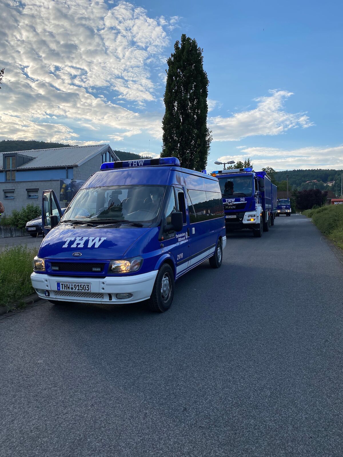 Lieber ein Ass mehr im Ärmel, THW Lohr mit Fachgruppe Wasserschaden/Pumpen in Bereitschaft