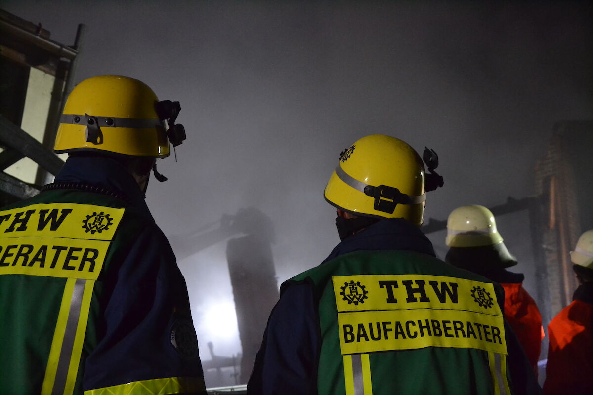 Alarm für das THW Lohr - Unterstützung bei Brand im Sägewerk