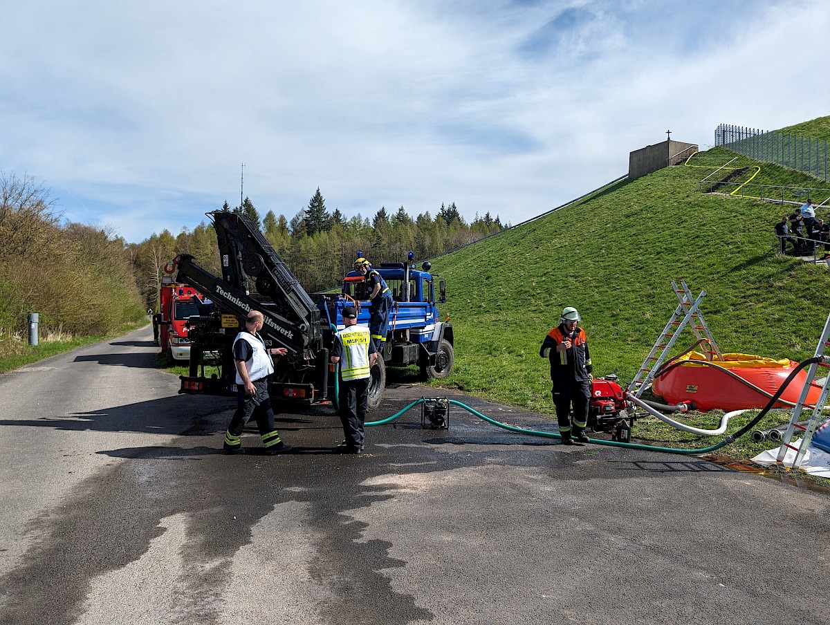 Wassertransport für Waldbrandübung im Landkreis Main-Spessart